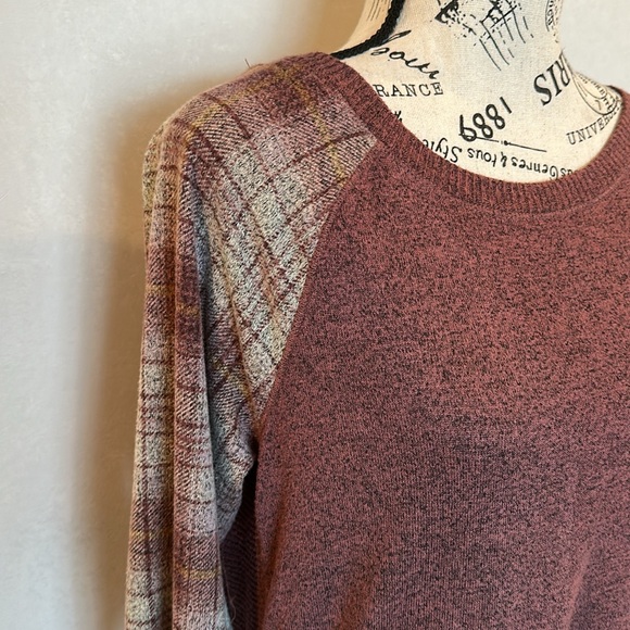 Maurice’s Tunic - Picture 2 of 5